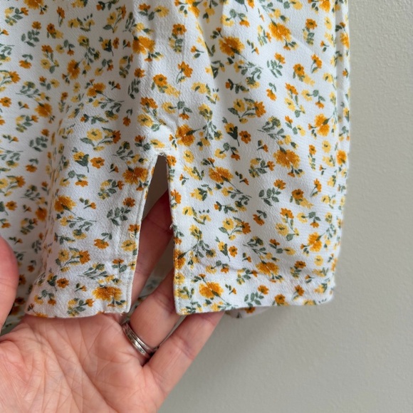 Hollister Ultra High Rise A-Line Floral Mini Skirt - Picture 6 of 9